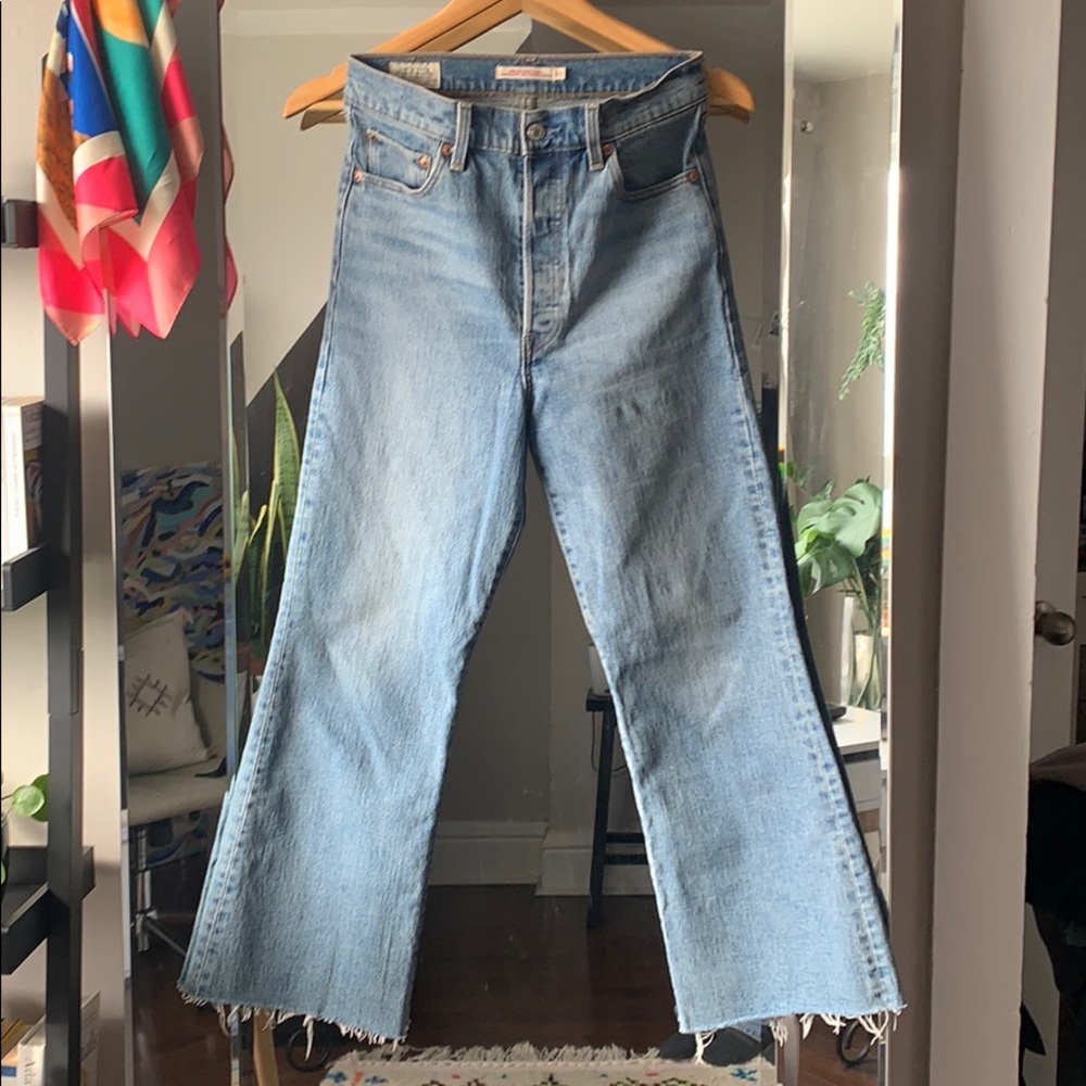 Levi’s Ribcage Crop Flare